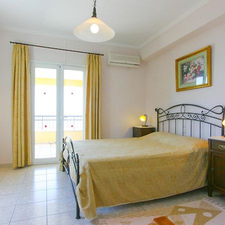 Villa Spyros Niszáki Szoba fotó